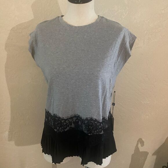 NWT Laundry By Shelli Seagal Lace Trin T-Shirt Sz XS - Picture 1 of 7